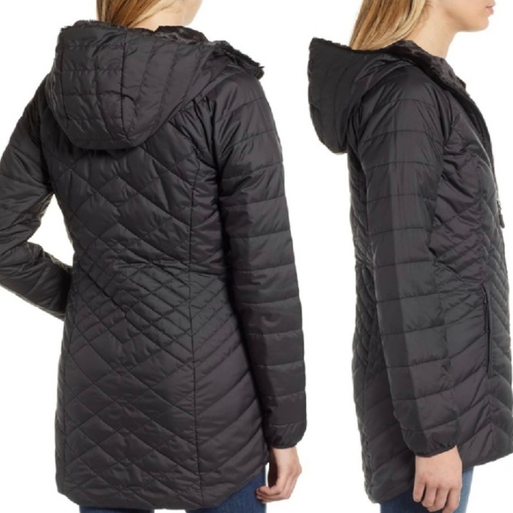 The North Face New Mossbud Reversible Parka - Picture 4 of 12